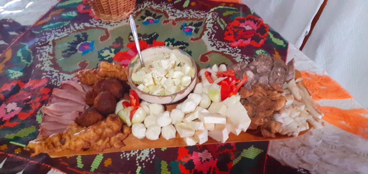 Willa Casa De La Ferma Mariuca Berbesti Zewnętrze zdjęcie